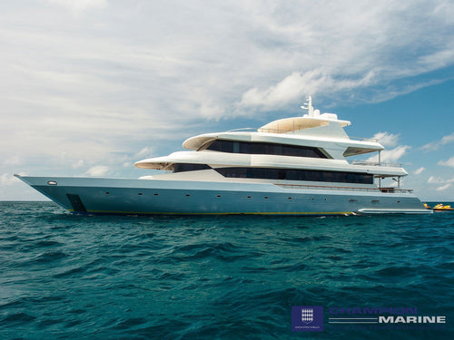 Acheter un yacht à Monaco : comment aligner performance et confort en mer